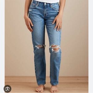 American Eagle mom jeans women’s size 00 Distressed
